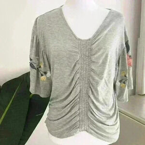 Coco + Jaimeson Gray Embroidered Top Size XS Juniors Ruffle Front Short Sleeve